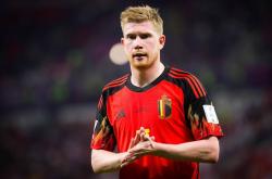 开云体育-德布劳内回归赛场，爆冷首场状态亮眼，热火观众沸腾！的简单介绍